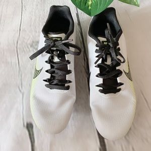 Nike Women's Zoom Rival M 9 Track Field Running Shoes - Pure Platinum/Black/Volt